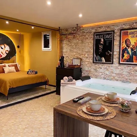 Le Harlem - Jacuzzi Privé&parking Apartamento *